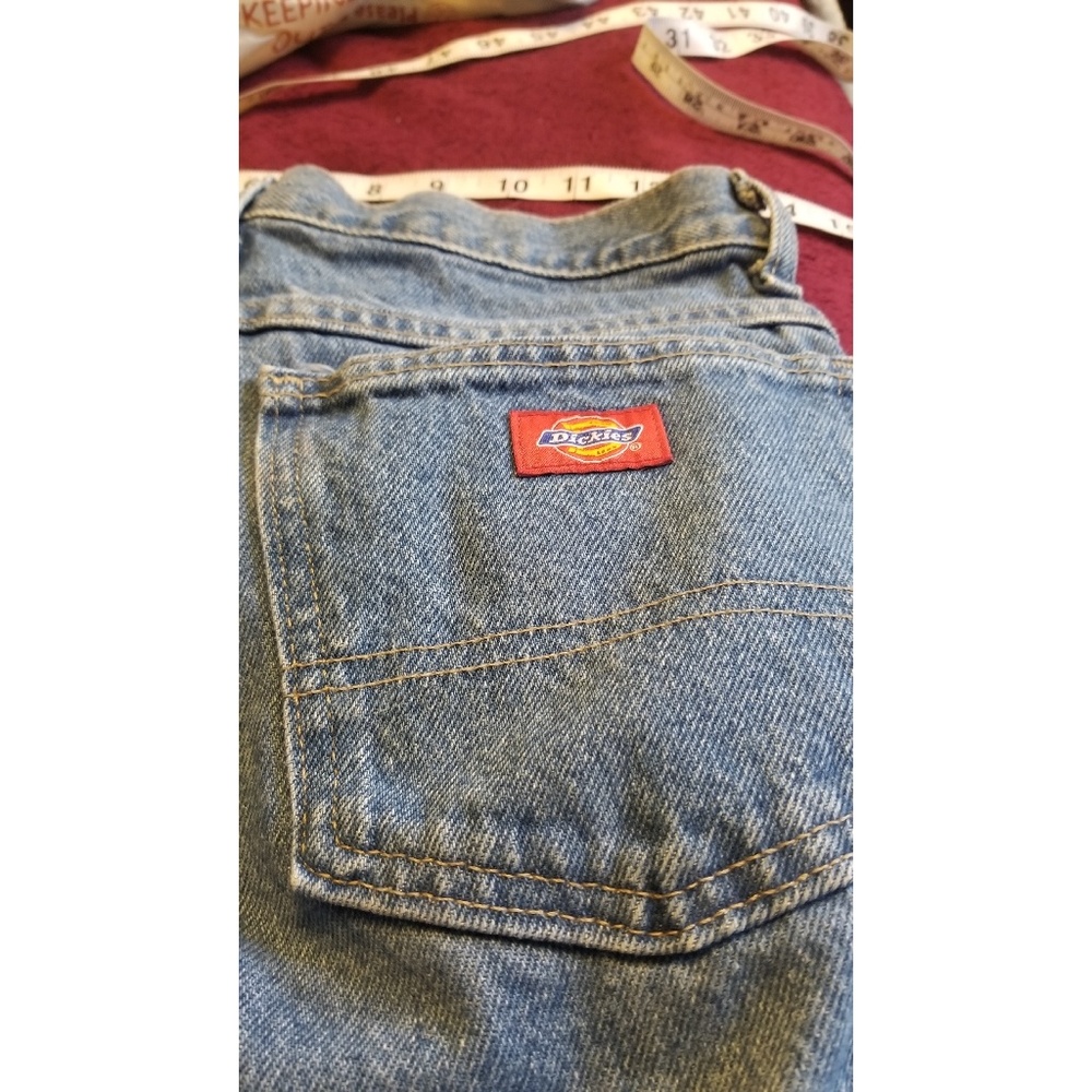 High waisted jeans